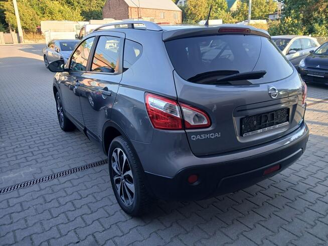 Nissan Qashqai 1.5DCI LIFT panorama kamera alufelgi klimatronik navi