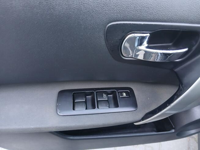 Nissan Qashqai 1.5DCI LIFT panorama kamera alufelgi klimatronik navi