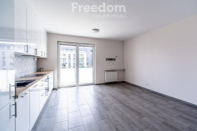 3 pokoje, winda, miejsce postojowe, balkon