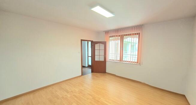 Apartament 2 pok. Os. Magnolia 2007 r. I p., winda