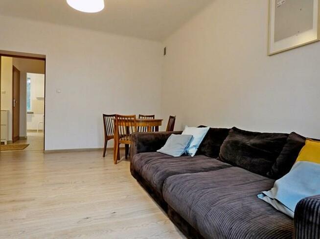 2 pokoje blisko st. metro, 45m2 - Karolkowa 71
