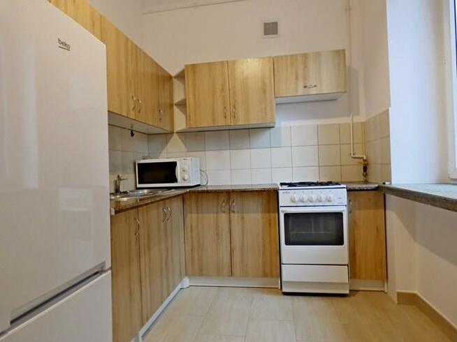 2 pokoje blisko st. metro, 45m2 - Karolkowa 71