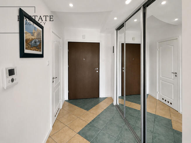 Apartament 70 m² | widok na PKiN | garaż | loggia