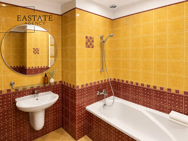 Apartament 70 m² | widok na PKiN | garaż | loggia