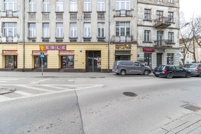 2 pokoje, parter, centrum Brzezin + parking