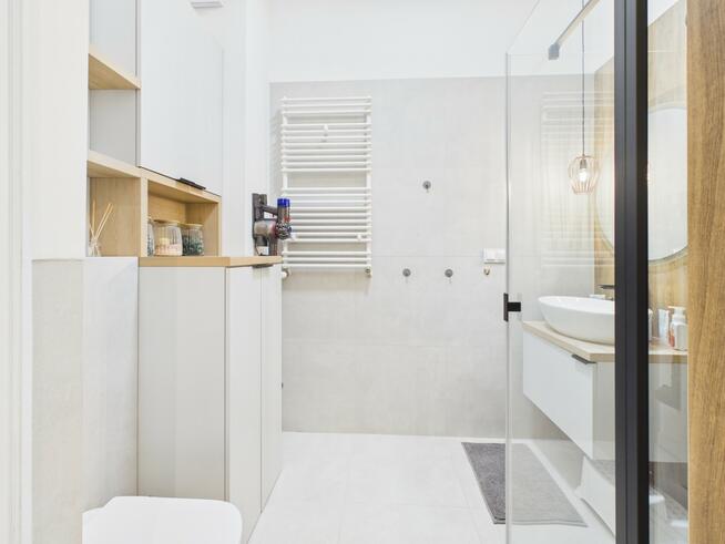 Apartament w Mikołajkach – miejsce postojowe w cenie