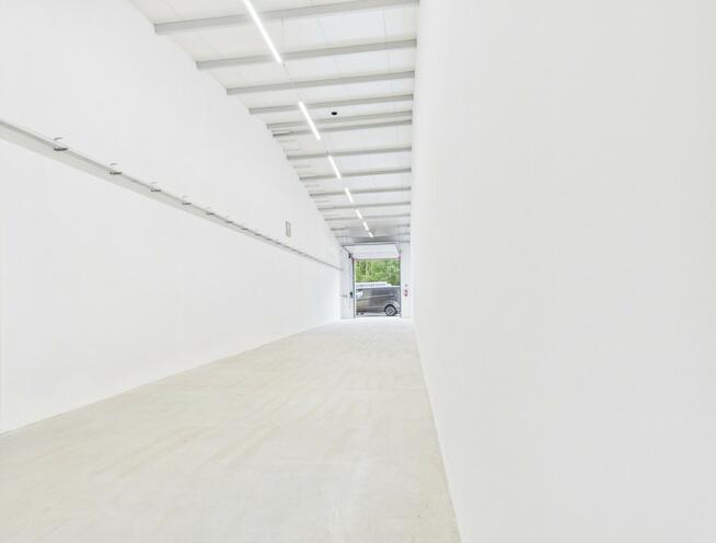 Biuro z Nową Halą | 113 m² Najmu