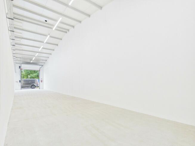 Biuro z Nową Halą | 113 m² Najmu