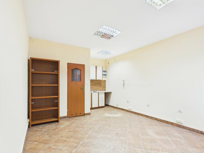 Biuro z Nową Halą | 113 m² Najmu