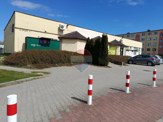 Budynek handlowo usługowy