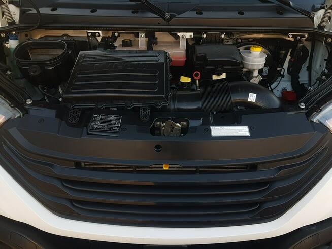 Iveco Daily 35S16 WINDA KONTENER 8EP KLIMA 4,21x2,10x2,23 KLIMA 3,0-160KM MANUAL