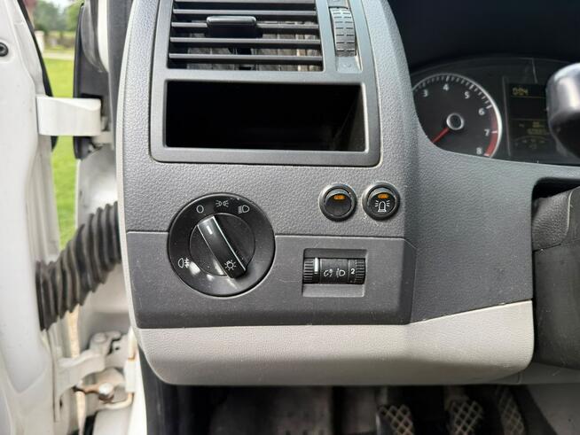 Volkswagen Transporter T5 FL 2.0 MPI 115KM benzyna 3 osobowy 160tys km przebiegu