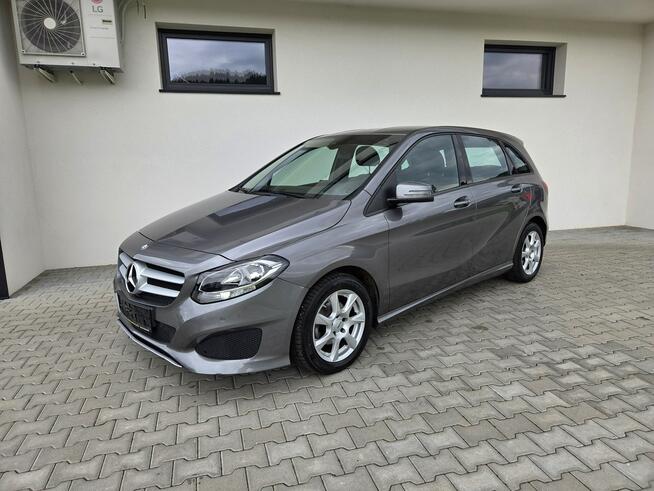 Mercedes B 180 CDI * navi * PDC *
