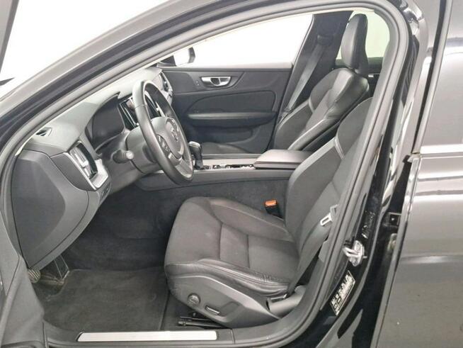 Volvo V60 Momentum Pro 2.0 Diesel 150km ASIST full led NAV kamera 2020