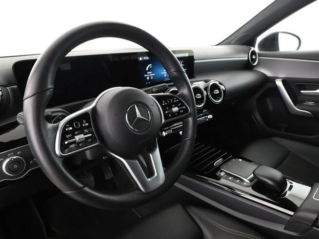 Mercedes A 200 FV23% automat full LED półskóra navi virtual cocpit kamery 360