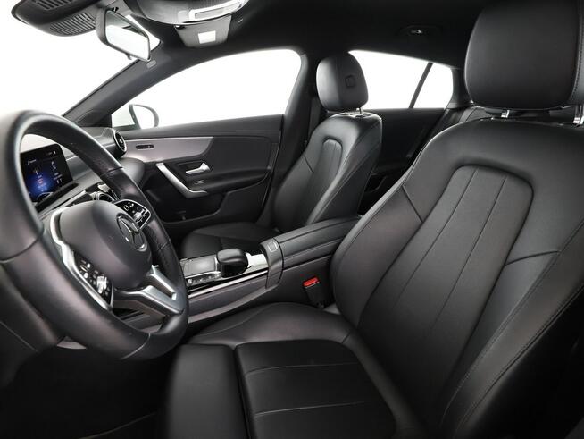 Mercedes CLA 250 PHEV full LED automat skóra navi grzane fotele kamery