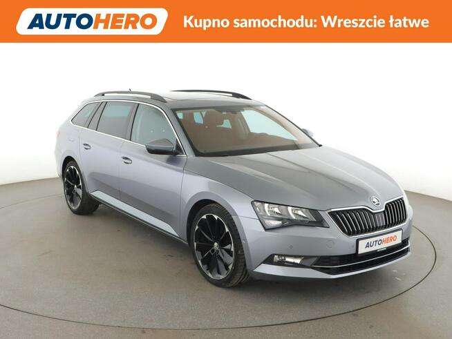 Škoda Superb Ambition panorama navi grzane fotele climatronic kamera tempomat