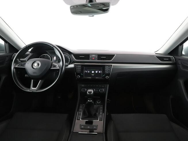 Škoda Superb Ambition panorama navi grzane fotele climatronic kamera tempomat