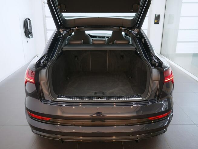Audi Q8 e-tron 503 KM MatrixLED Kamery360 Pneumatyka Ambiente