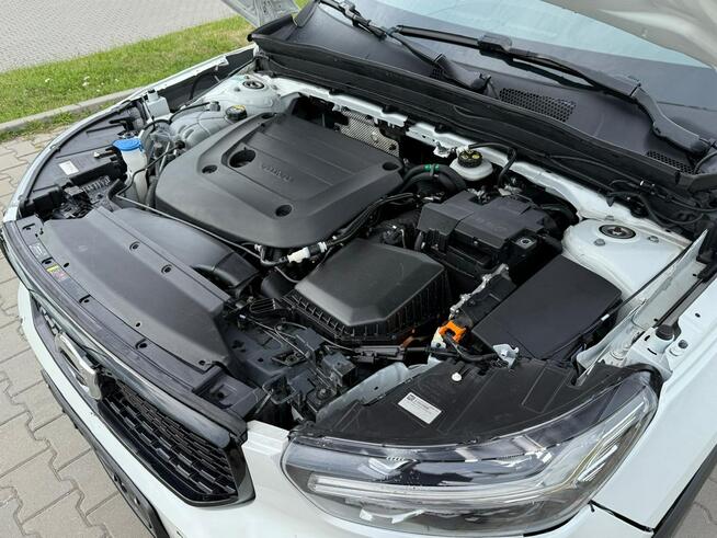 Volvo XC 40 RDesign*AWD*Automat*FullLed*Kamera360*SerwisowanyASO*NiskiPrzebieg*ACC