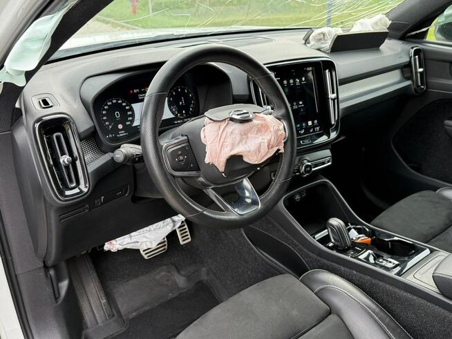 Volvo XC 40 RDesign*AWD*Automat*FullLed*Kamera360*SerwisowanyASO*NiskiPrzebieg*ACC