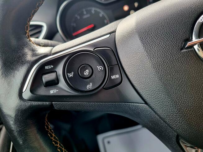 Opel Crossland X Serwis LED Parktronic Climatronic Bluetooth Tempomat Gwarancja