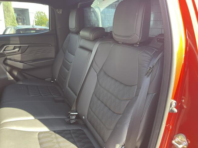 Isuzu D-Max V-Cross Venture Automat 4x4 Skóra Kamera Hak