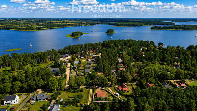 Dom z duszą 400 m od Jezioraka