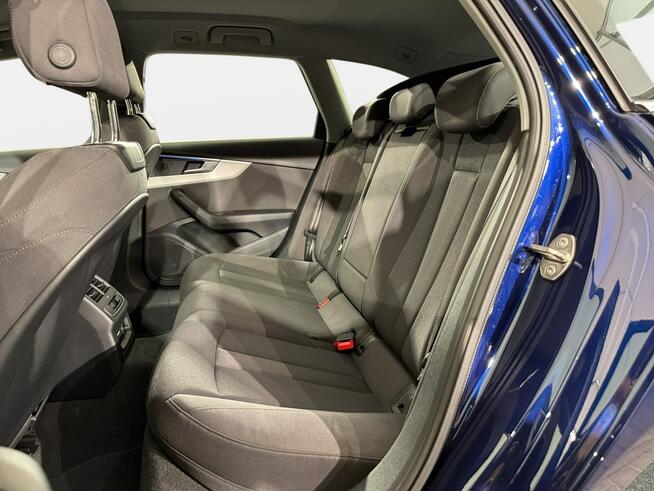 Audi A4 VAT 23% 40TFSI mHEV 204KM S-tronic 2022 r., salon PL, I właściciel, V