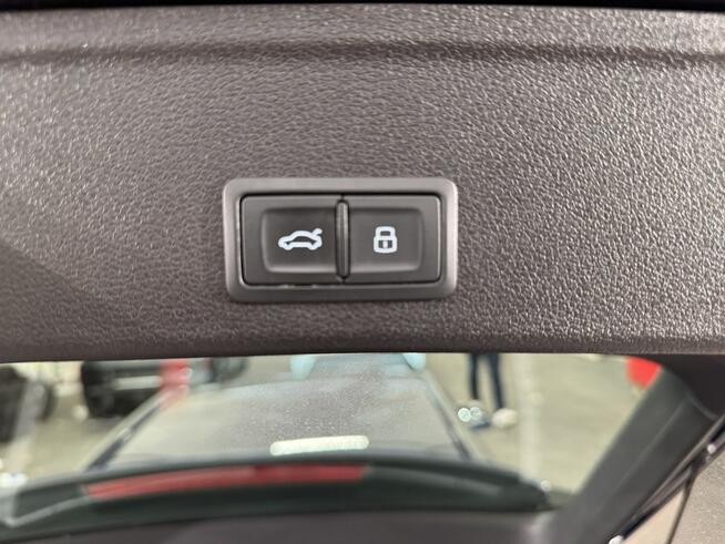Audi A4 VAT 23% 40TFSI mHEV 204KM S-tronic 2022 r., salon PL, I właściciel, V