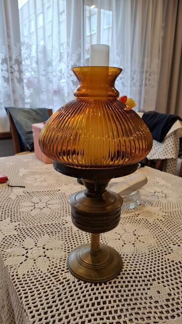 Lampa naftowa