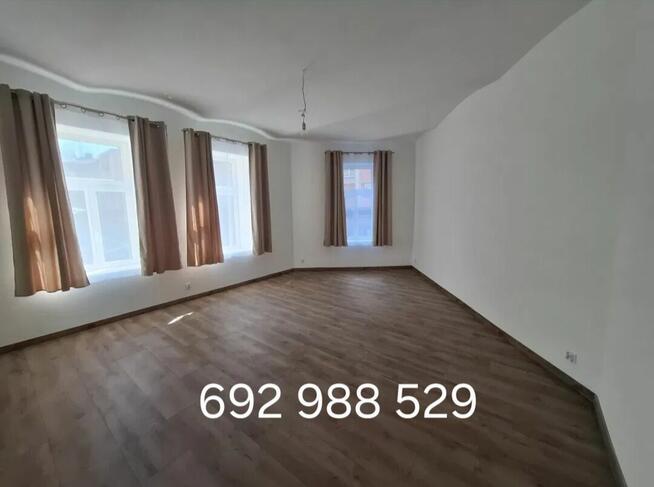 Sprzedam BEZCZYNSZOWE mieszkanie w centrum Cieszyna 39.96 m2