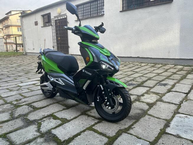 Skuter Torq e max