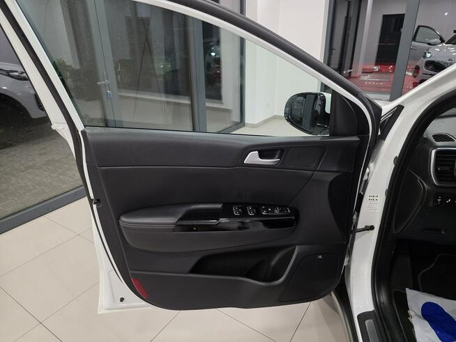 Kia Sportage 4x4 GT / Bogate Wyposażenie / Serwisowany / Roczna Gwarancja w cenie