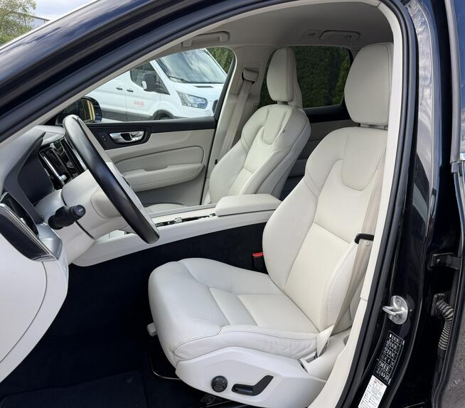 Volvo XC 60 B4,Plus Dark,Google,Gwarancja