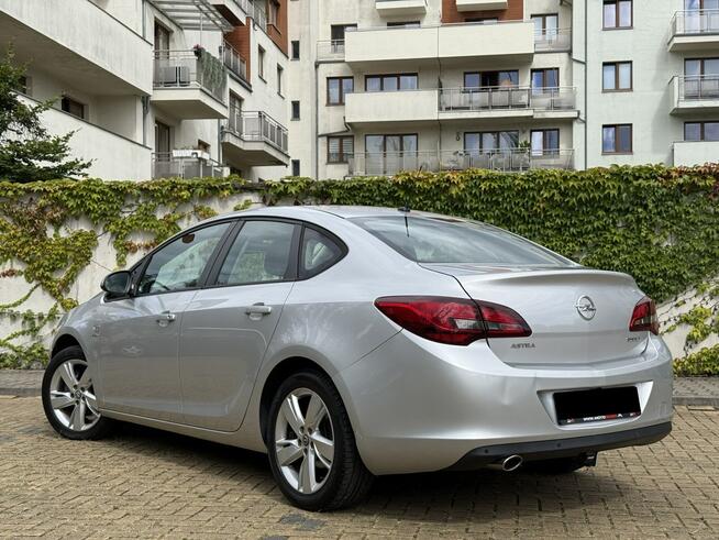 Opel Astra 1.4 Turbo, Sedan, BDB stan, Oryginalny Lakier