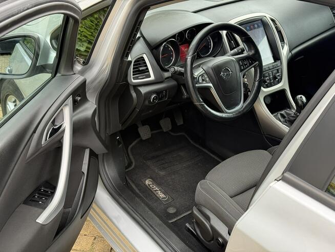 Opel Astra 1.4 Turbo, Sedan, BDB stan, Oryginalny Lakier