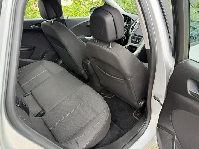 Opel Astra 1.4 Turbo, Sedan, BDB stan, Oryginalny Lakier