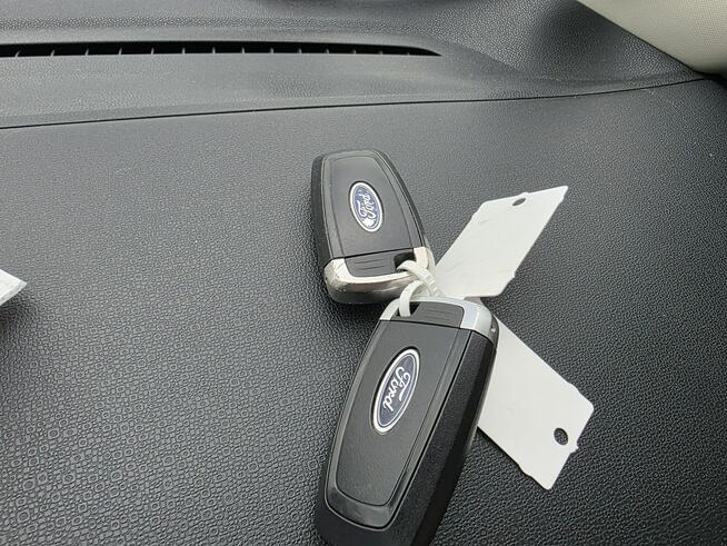 Ford EcoSport bezwypadkowy* zarejestrowany w PL *TITANIUM* NOWY ROZRZĄD* cały w oryg