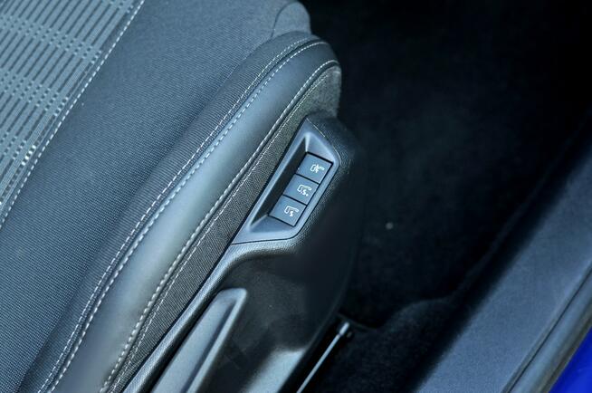 Peugeot 308 1.5Hdi 130KM Automat Navi Full Led Panorama Masaże