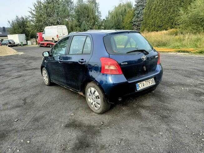 Toyota Yaris 1.3+LPG 06r