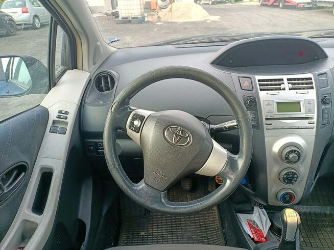Toyota Yaris 1.3+LPG 06r