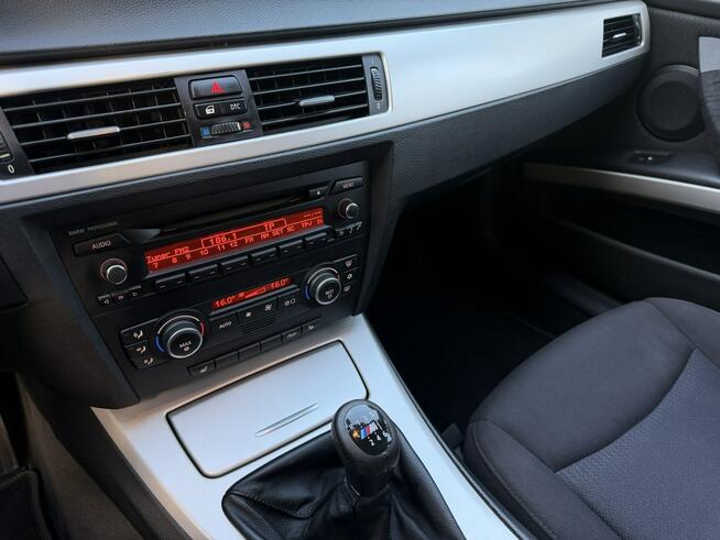 BMW Seria3 E91 | Pierwsza rej. 2010 | 2.0D | Manual | Grzane fotele |