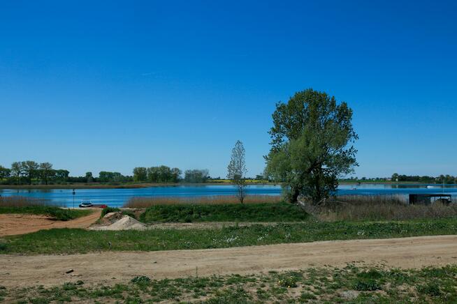 Działka z linią brzegową