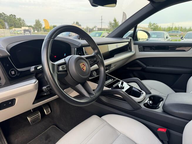 Porsche Cayenne, 2023