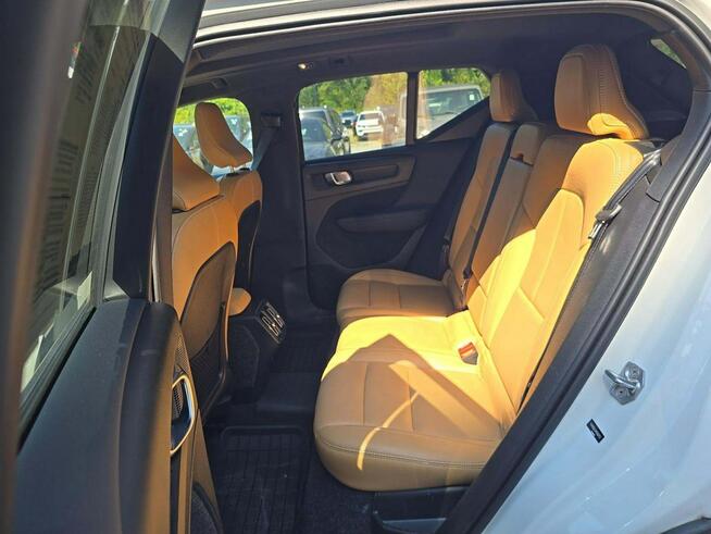 Volvo XC 40 INSCRIPTION / T5 / AWD / niski przebieg