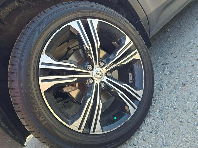 Volvo XC 40 INSCRIPTION / T5 / AWD / niski przebieg