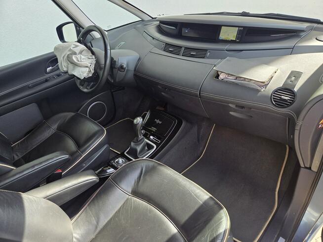 Renault Grand Espace 2.0dci 173kM * 7os * navi * kamera * Initiale Paris * LEDY * xenon
