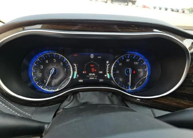 Chrysler Pacifica LIMITED / AWD / niski przebieg