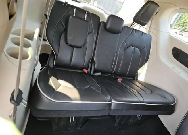Chrysler Pacifica LIMITED / AWD / niski przebieg